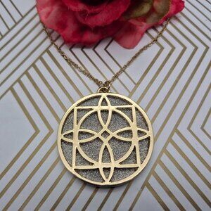 Versona Gold Tone Long Link Chain Round Two Tone Pendant Necklace 34"